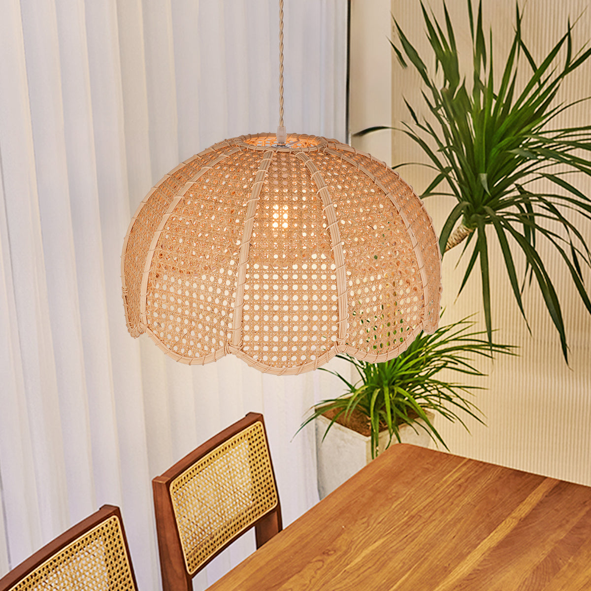 Japandi Hand-Woven Bamboo Lantern Chandelier Basket Ceiling Light Pendant